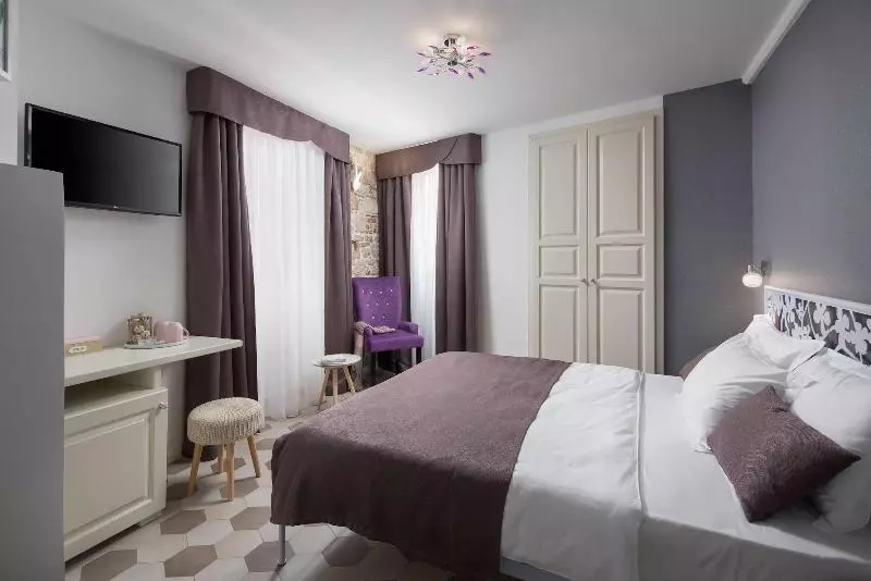 Majatalo Noemi's Rooms