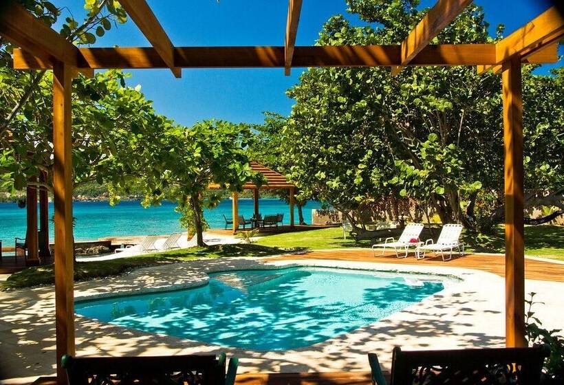 Seagrapes 5br By Jamaican Treasures