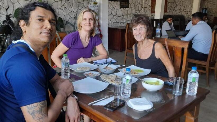 בית מלון כפרי Capital Regency