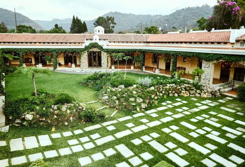 هتل Casa Faustina Boutique