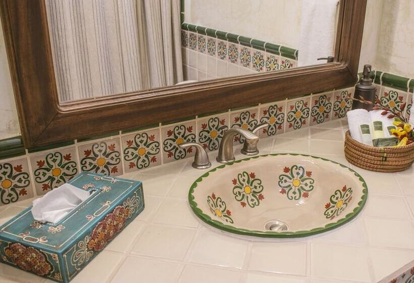 هتل Casa Faustina Boutique