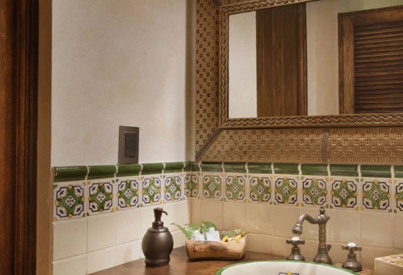 هتل Casa Faustina Boutique