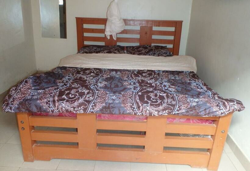 ホテル Erishina Guest House