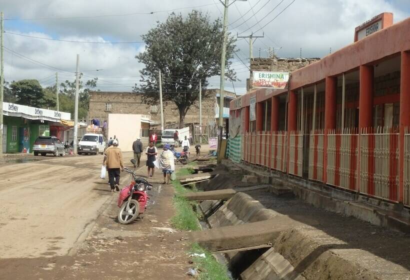 ホテル Erishina Guest House