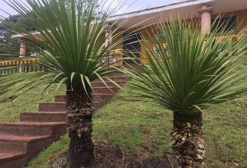 ホテル Rancho Escondido Casa Goyri