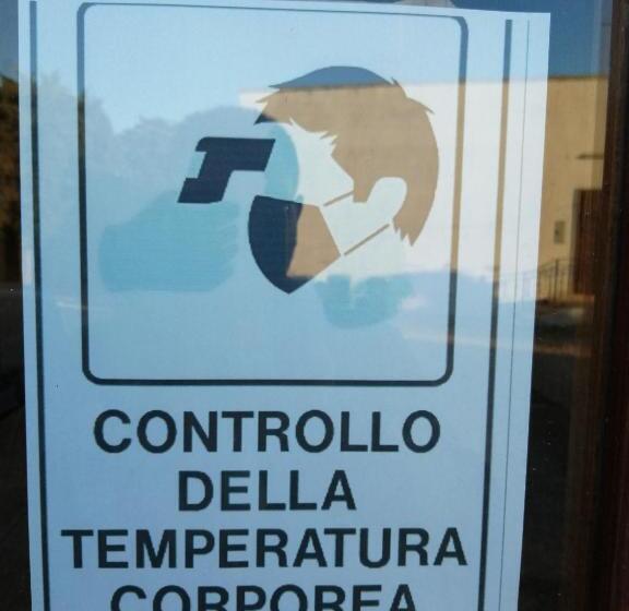 בית מלון כפרי Agriturismo Tenuta Perruzzi