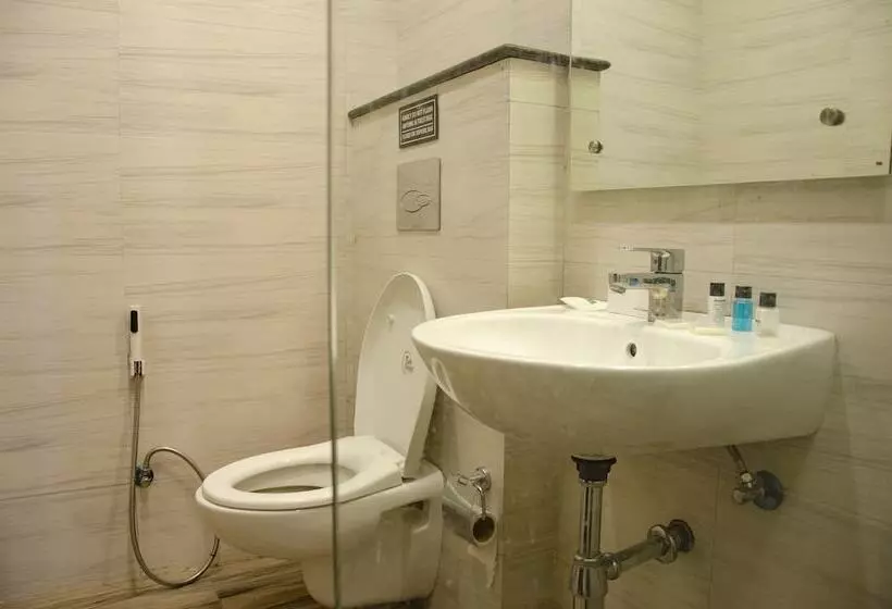 ホテル Seven Oaks