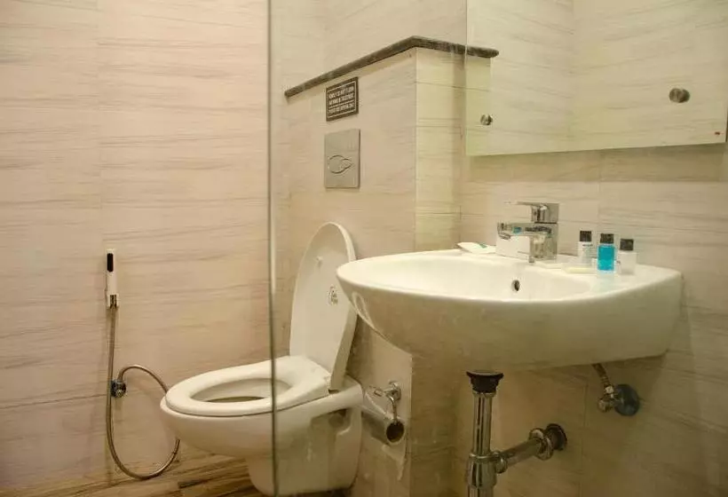 ホテル Seven Oaks