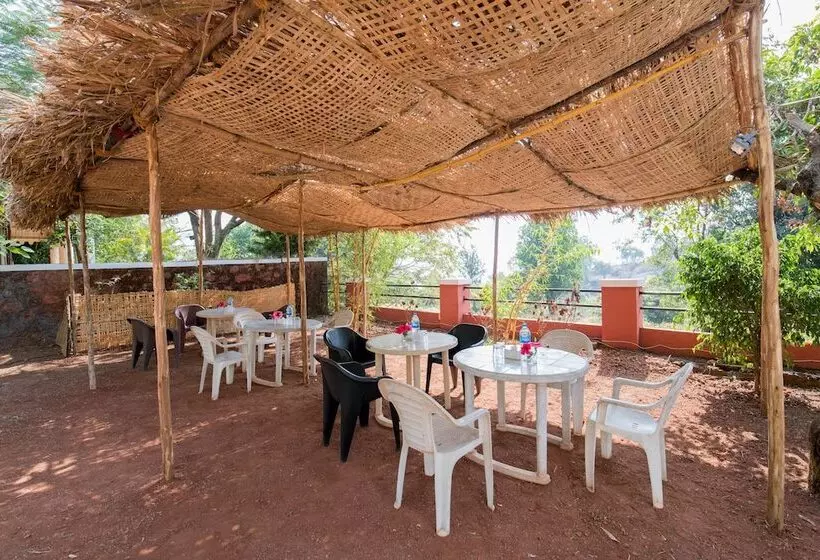 هتل Umbrella Inn