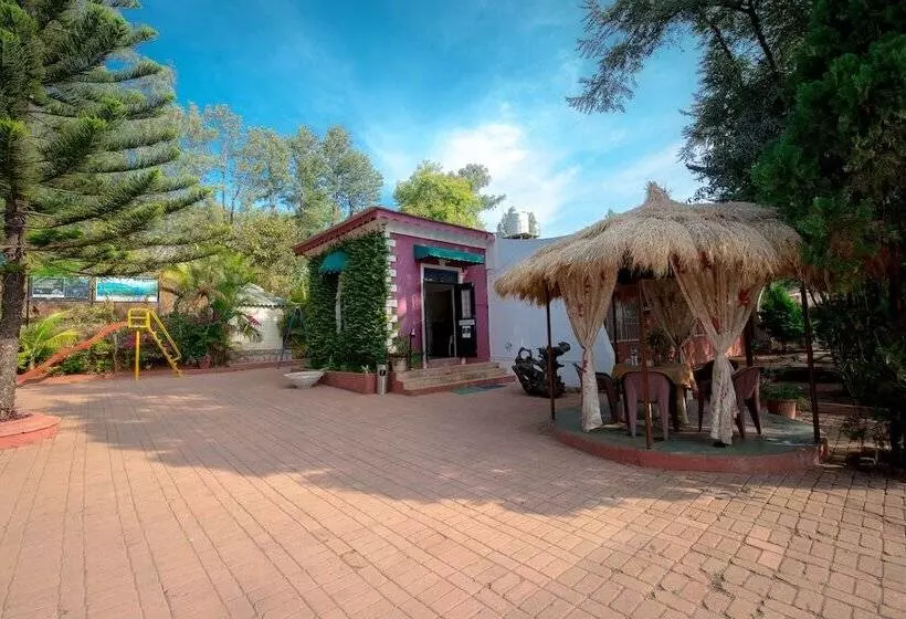 هتل Umbrella Inn