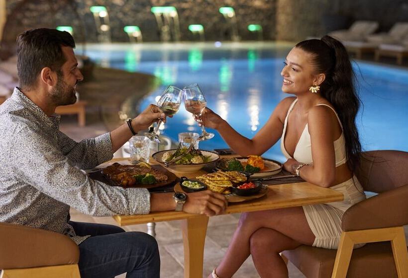 پانسیون Amara Suites Santorini