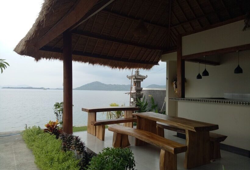 פנסיון Krisna Bungalows And Restaurant