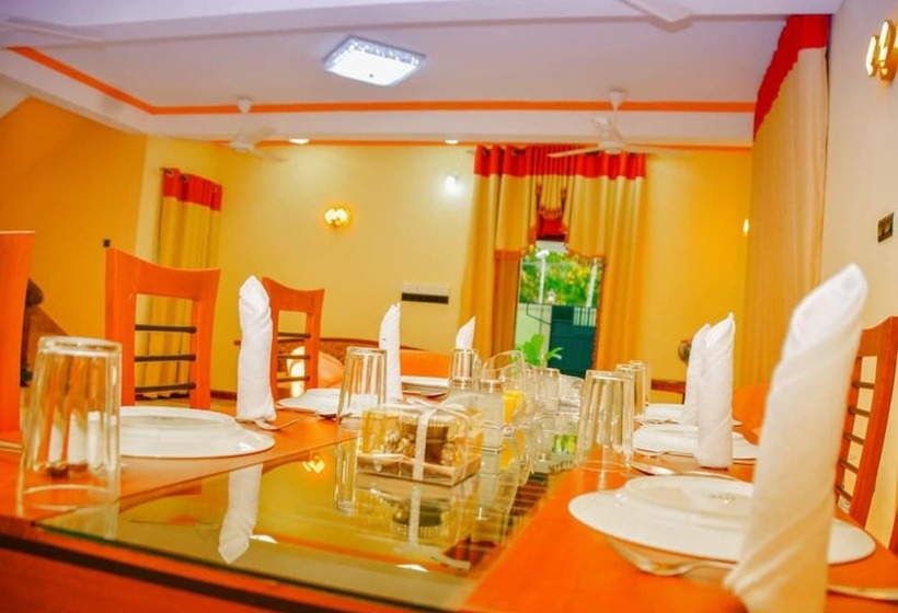 پانسیون Marathona Tourist Resort   Anuradhapura