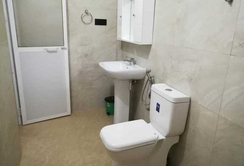 پانسیون Marathona Tourist Resort   Anuradhapura