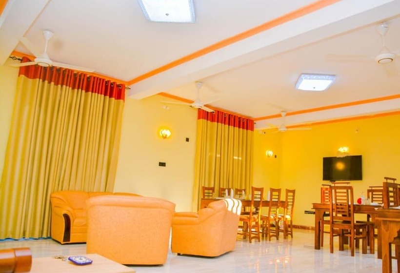 پانسیون Marathona Tourist Resort   Anuradhapura