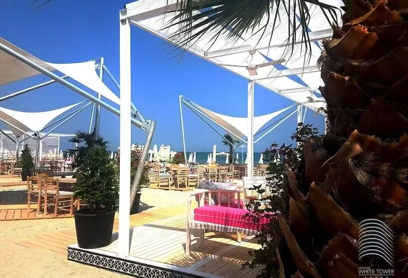 Mamaia White Tower