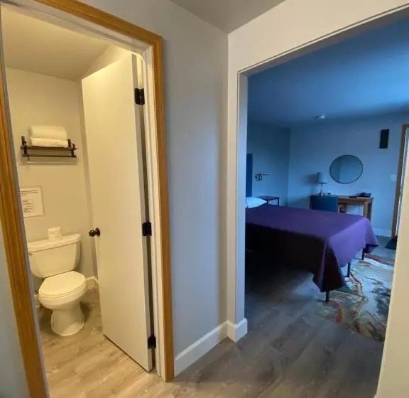 Aircrest Motel