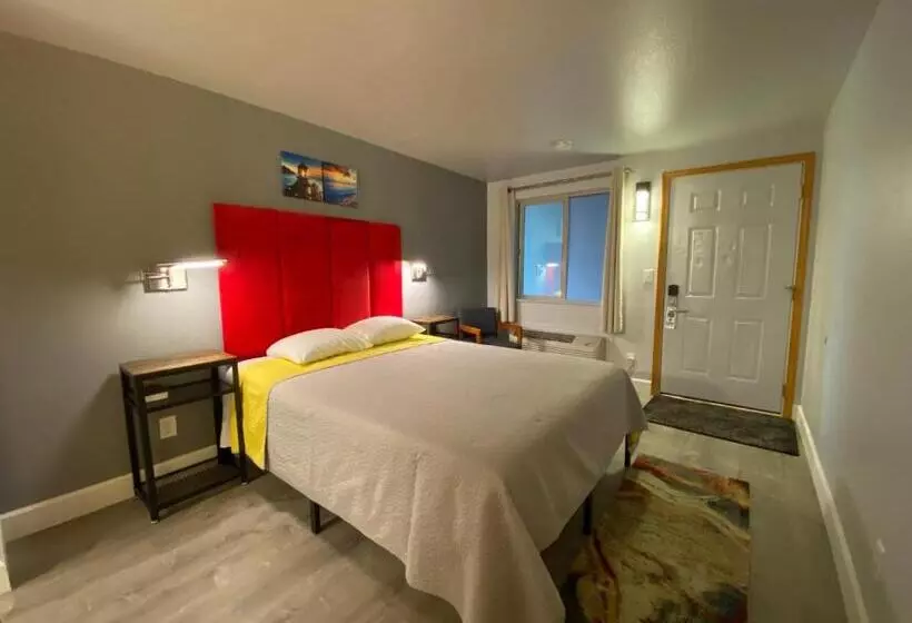 Aircrest Motel