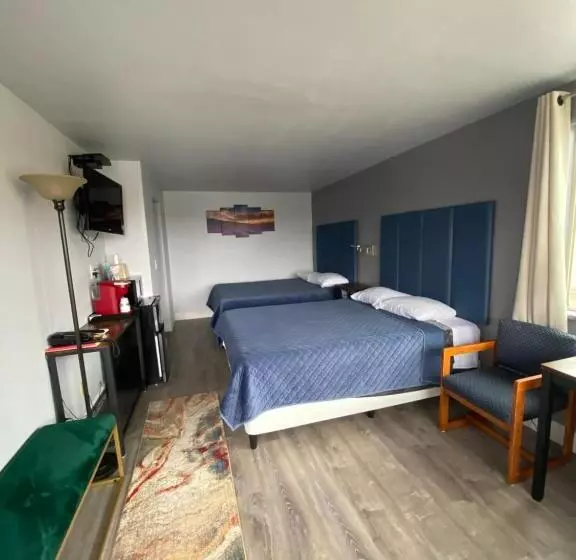 Aircrest Motel