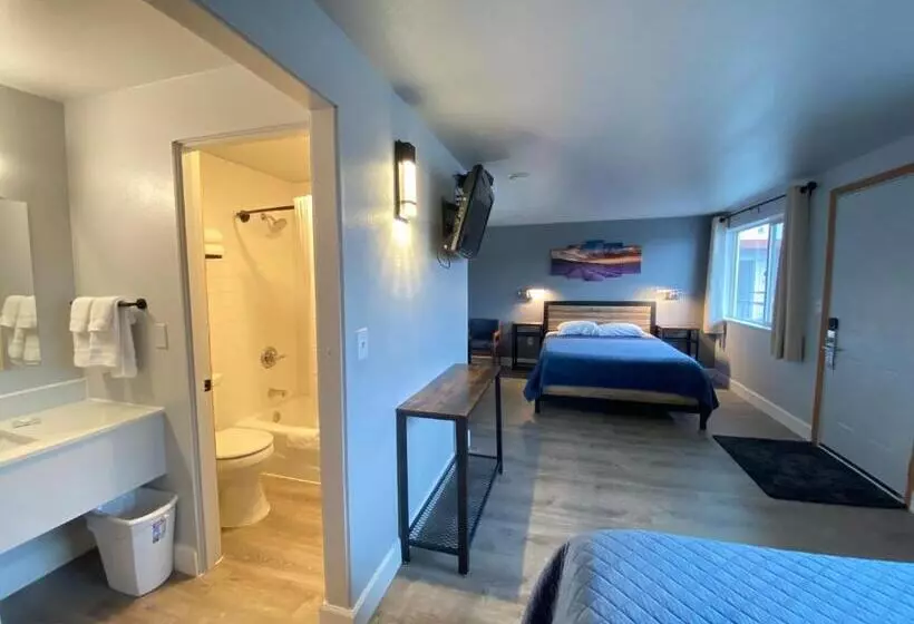 Aircrest Motel