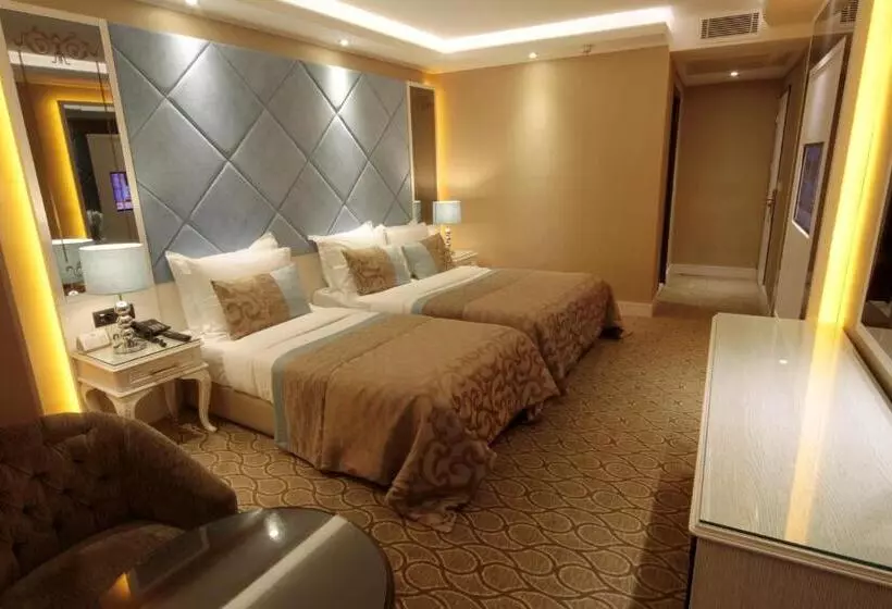 The Parma Hotel Downtown