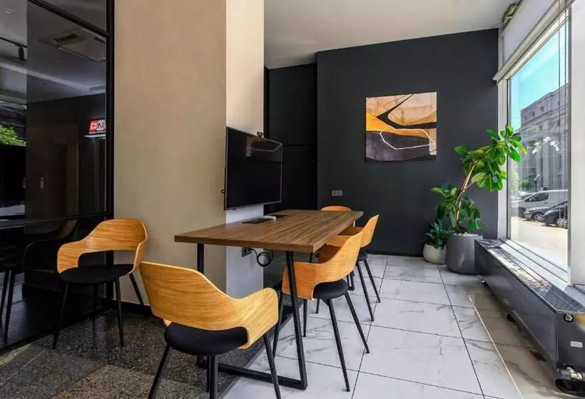 هتل Black Sea Central