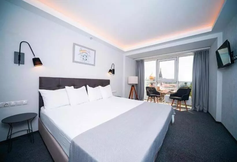 هتل Black Sea Central