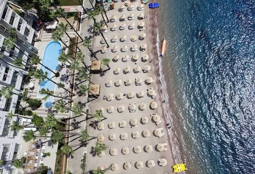 Quadas Hotel   Adults Only