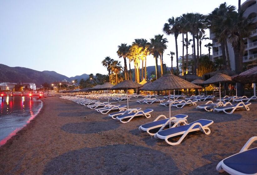 Quadas Hotel Adults Only