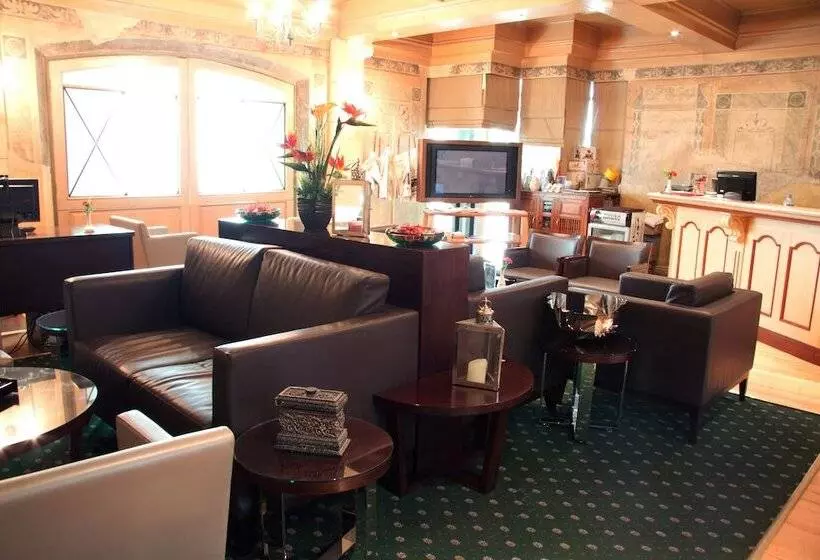 Отель Regent Palace