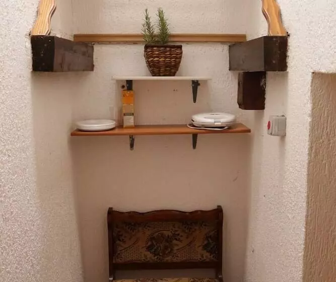 Alma Hostel 2