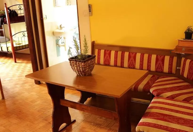 Alma Hostel 2