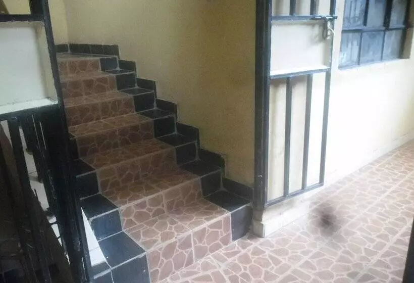 تختخواب و صبحانه Comfort