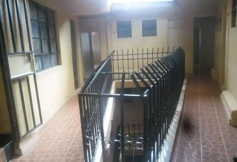 تختخواب و صبحانه Comfort