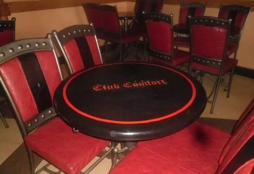 تختخواب و صبحانه Comfort