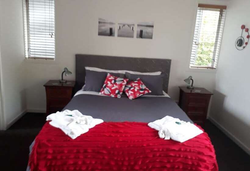 민박 Mahurangi West Wing