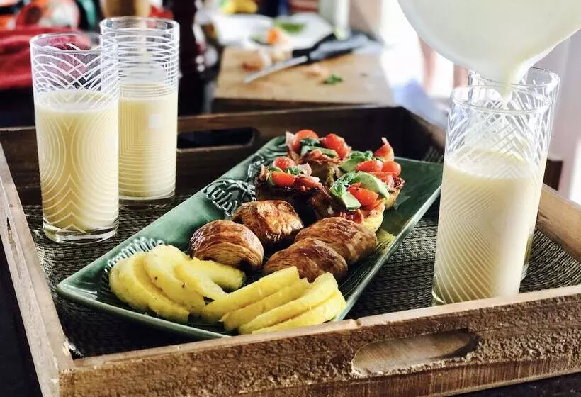 Aamiaismajoitus (B&B) Mahurangi West Wing