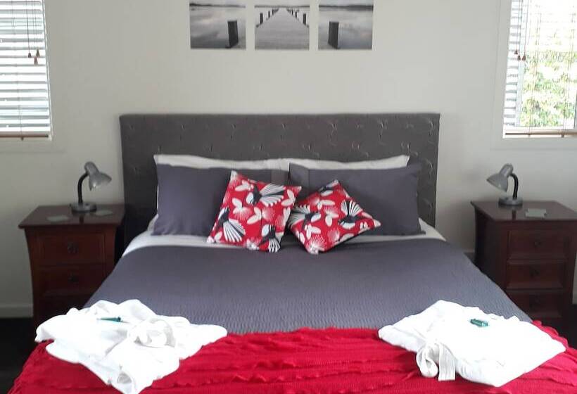 민박 Mahurangi West Wing