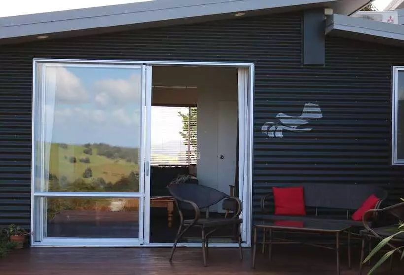 Aamiaismajoitus (B&B) Mahurangi West Wing