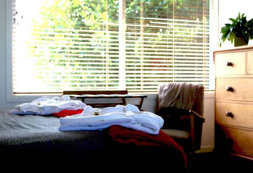 민박 Mahurangi West Wing