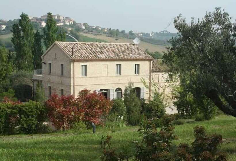 Grande Villa Storica Per Vacanze Con Giardino Privato E Piscina