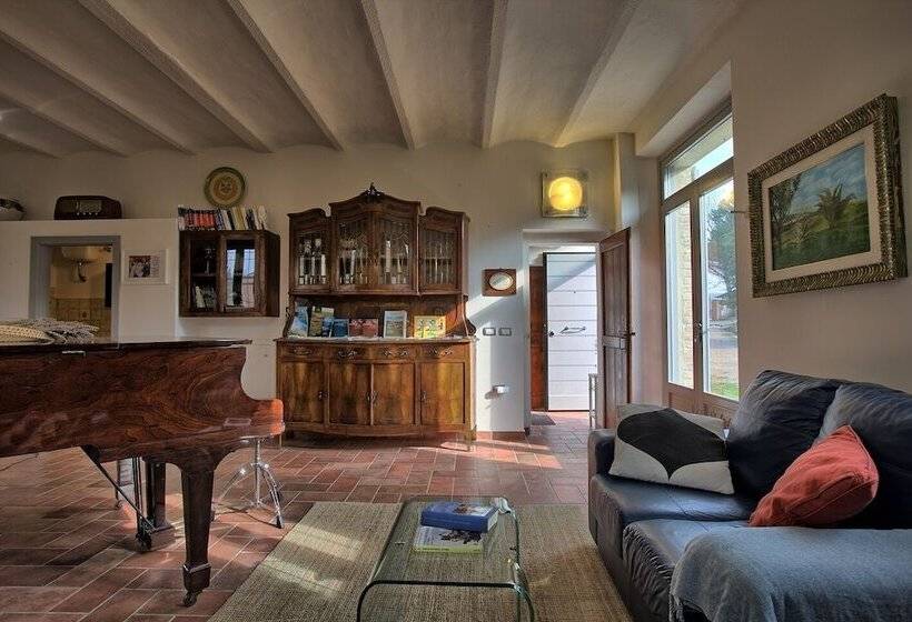 Grande Villa Storica Per Vacanze Con Giardino Privato E Piscina