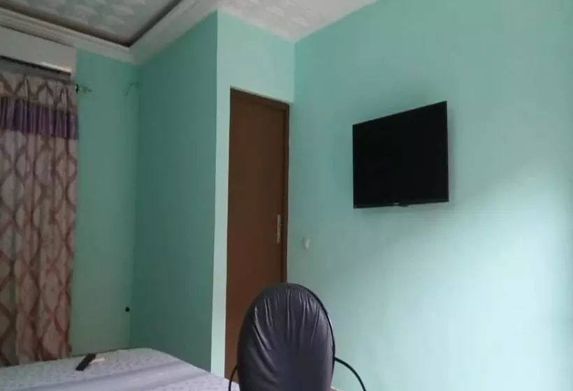 هتل Hôtel Des Princes