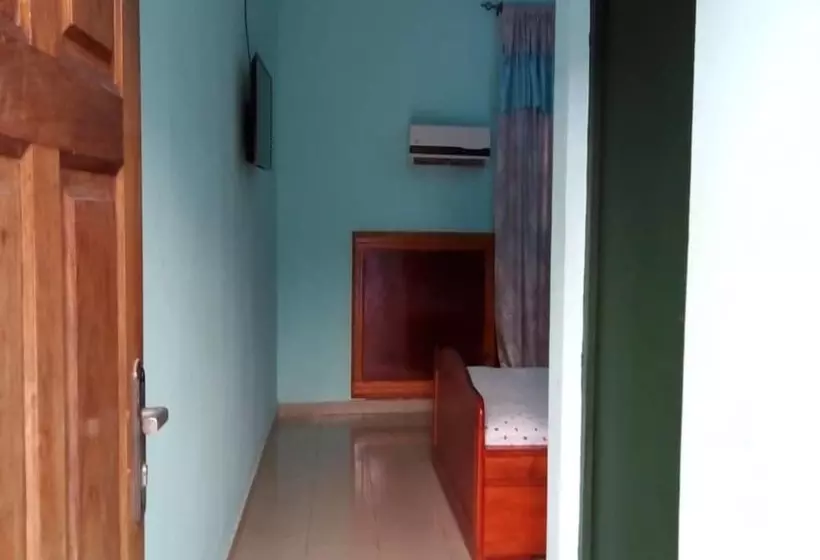 هتل Hôtel Des Princes