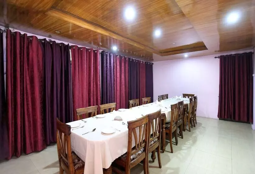 هتل Nav Classic By Oyo Rooms
