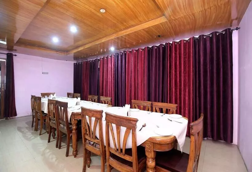 هتل Nav Classic By Oyo Rooms