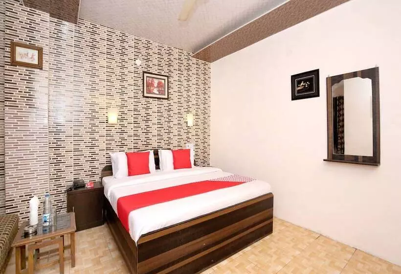 هتل Nav Classic By Oyo Rooms