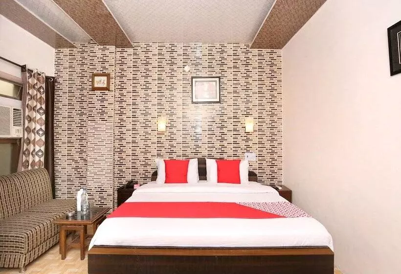 هتل Nav Classic By Oyo Rooms