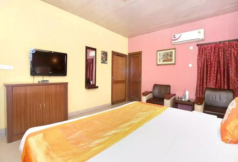 هتل Nav Classic By Oyo Rooms