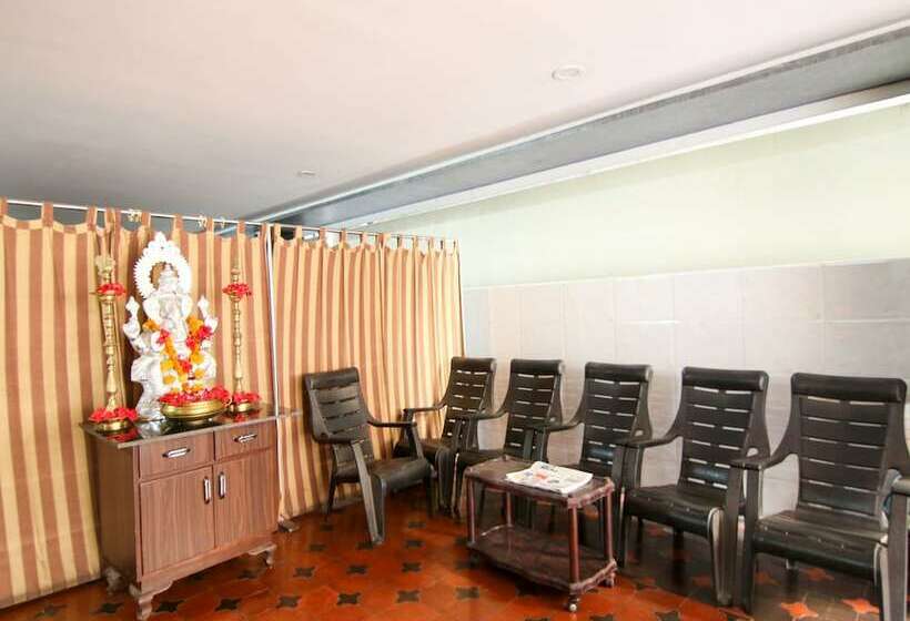 هتل Nsnr Residency By Oyo Rooms